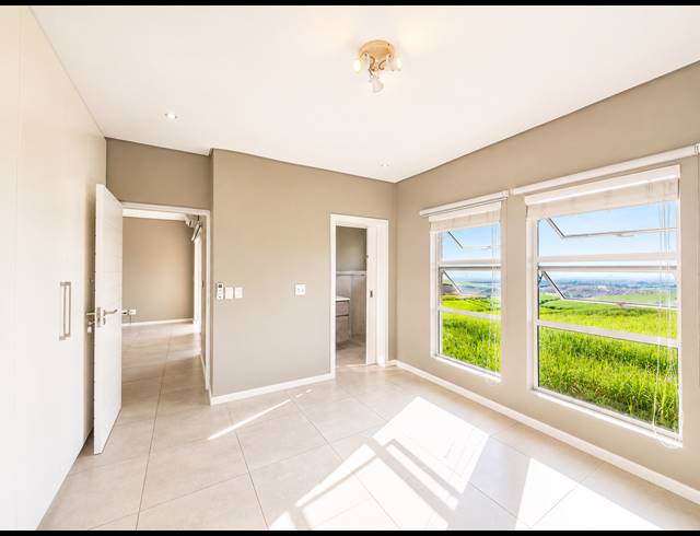 3 BEDROOM APARTMENT FOR SALE IN BALLITO CENTRAL